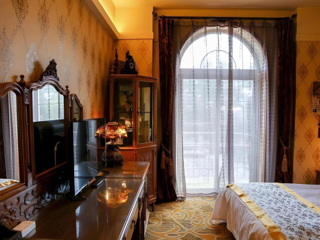 Dong Fang Hotel Beijing Exterior photo